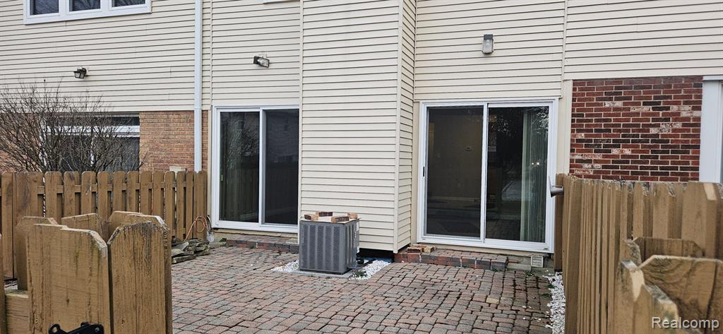 1720 BRENTWOOD Drive, Troy, MI 48098 — Photo 25