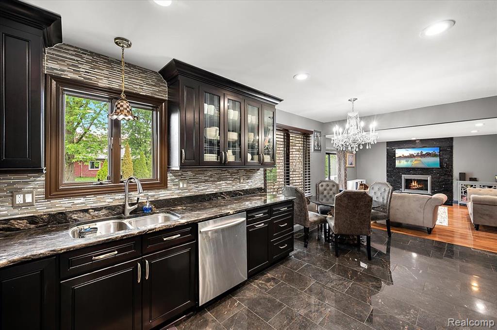 4502 Reilly Drive, Troy, MI 48085 — Photo 11