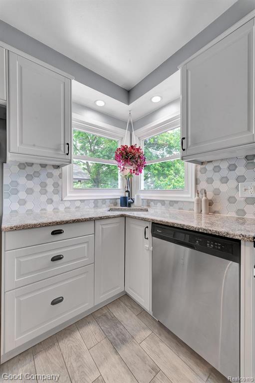 3979 Royal Avenue, Berkley, MI 48072 — Photo 12