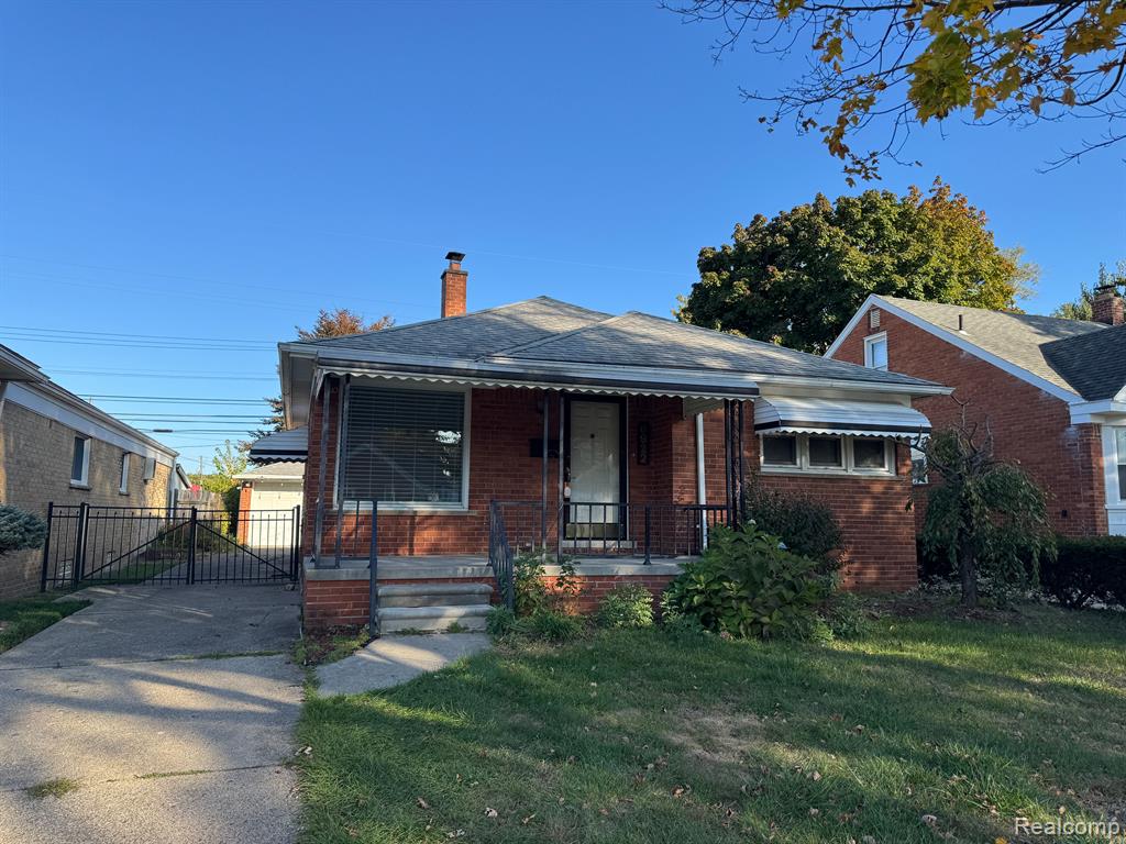 6922 MAYBURN Street, Dearborn Heights, MI 48127 — front exterior