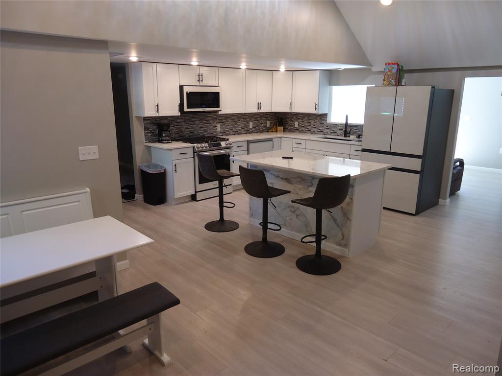 370 Adams Road, Saginaw, MI 48609 — Photo 6