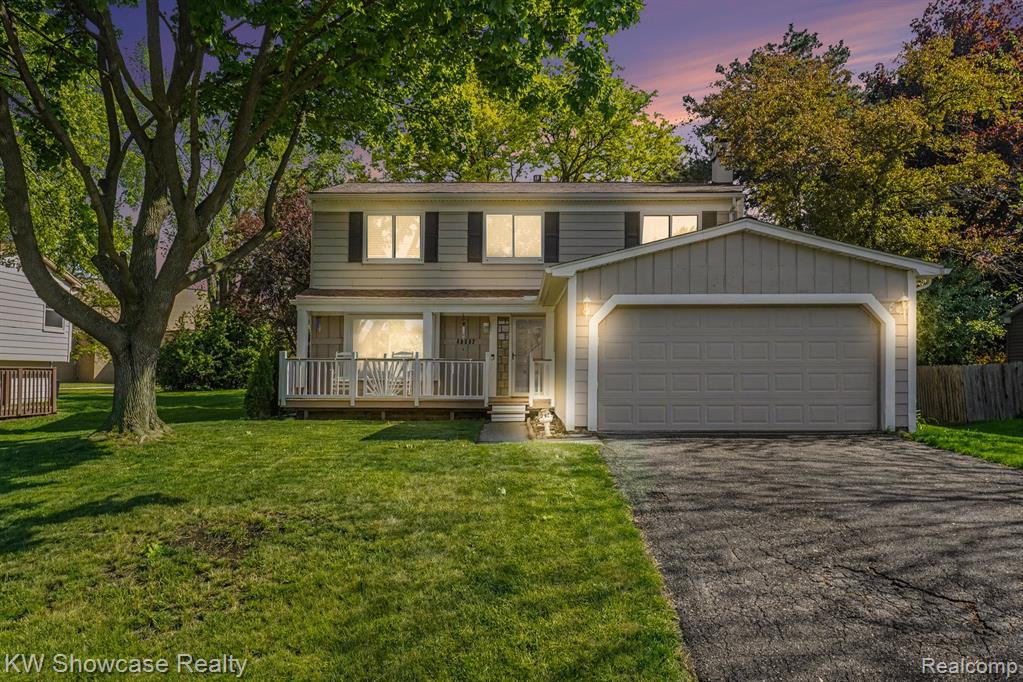40652 Village Wood Road, Novi, MI — front exterior