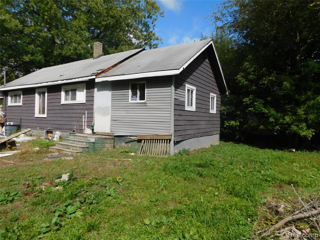 913 Davis Street, Flint, MI 48503 — front exterior