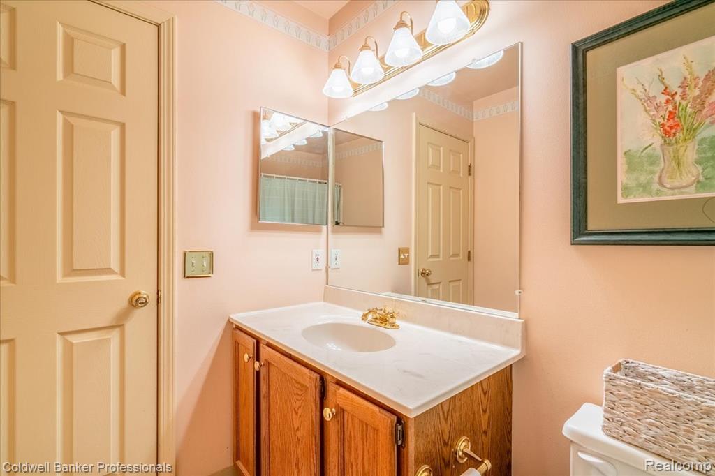 7984 Lake Crest Drive, Ypsilanti, MI 48197 — Photo 15
