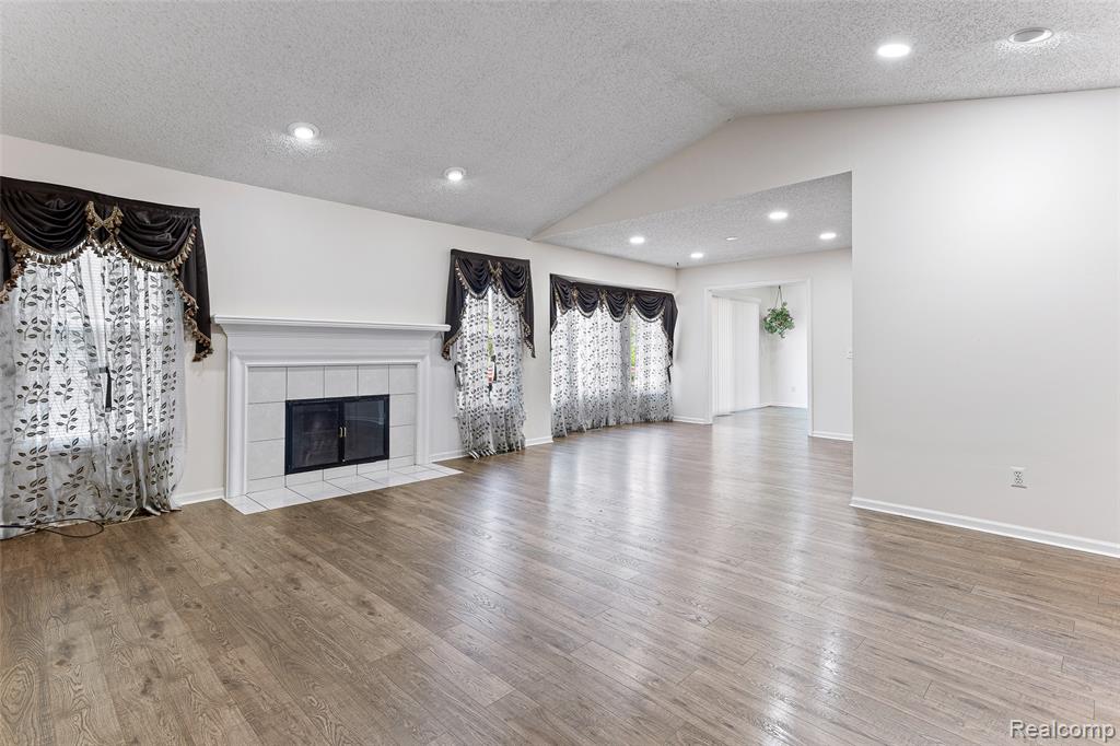 42137 Trent Drive, Canton, MI 48188 — Photo 2