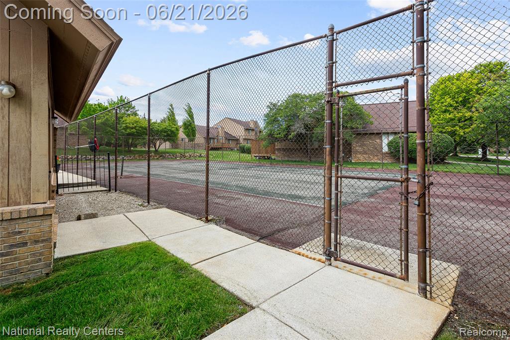 6153 Westbrooke Drive, West Bloomfield, MI — Photo 44