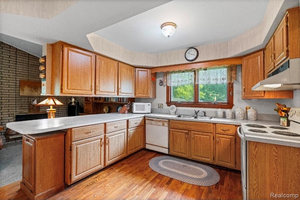 439 Windmill Point Drive, Flushing, MI 48433 — Photo 6