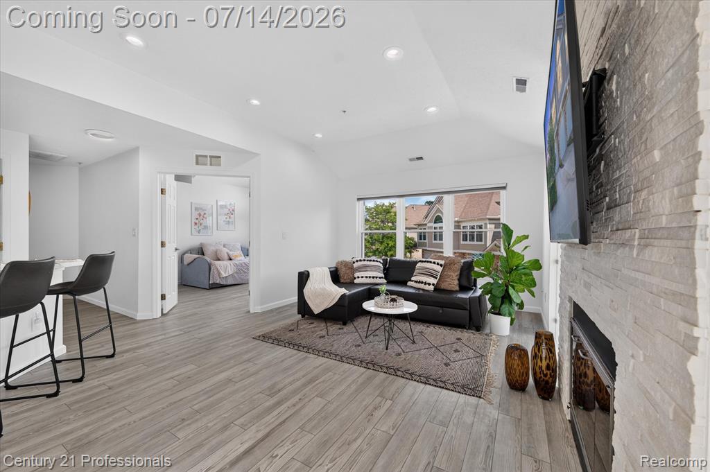 1737 Coburn Court, Ann Arbor, MI 48108 — Photo 10