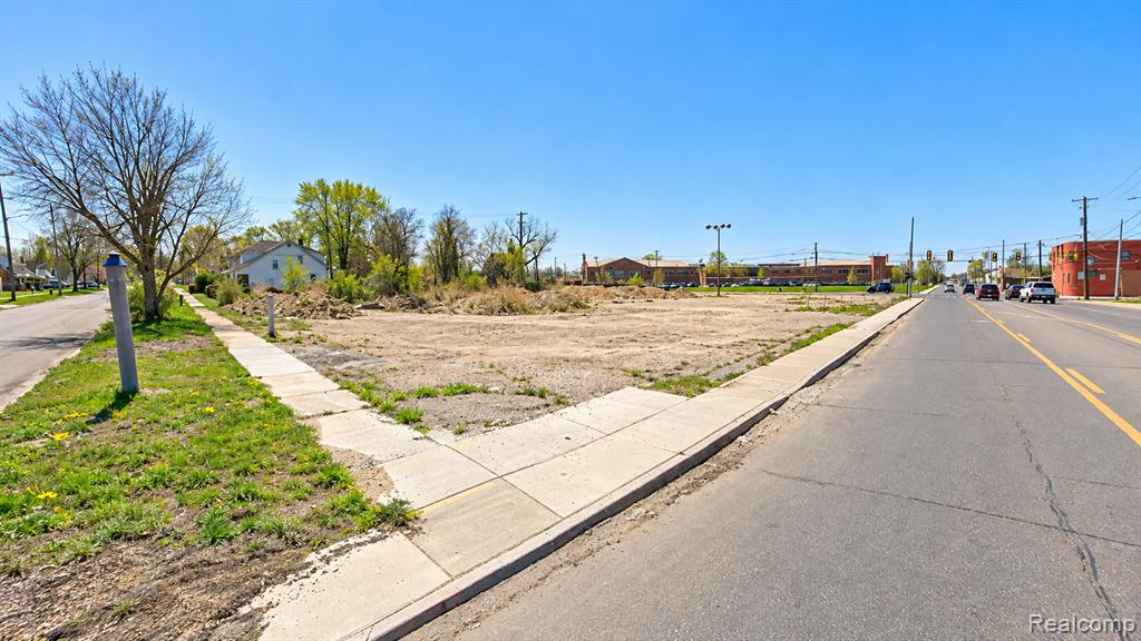 9435 W Chicago Street, Detroit, MI 48204