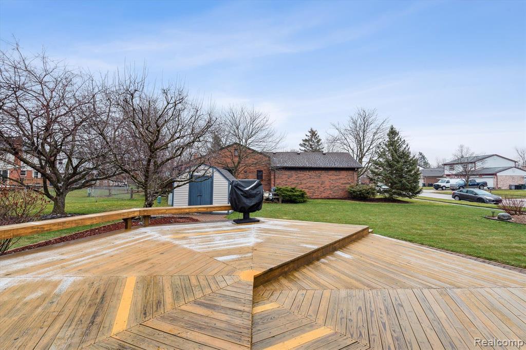 45303 CLAYMORE Drive, Canton, MI 48187 — Photo 50