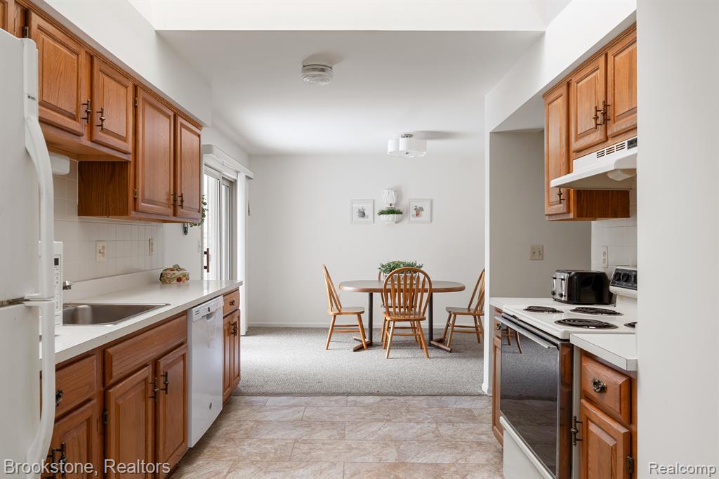 41505 Clinton Grove Drive, Clinton Twp, MI 48038 — Photo 8