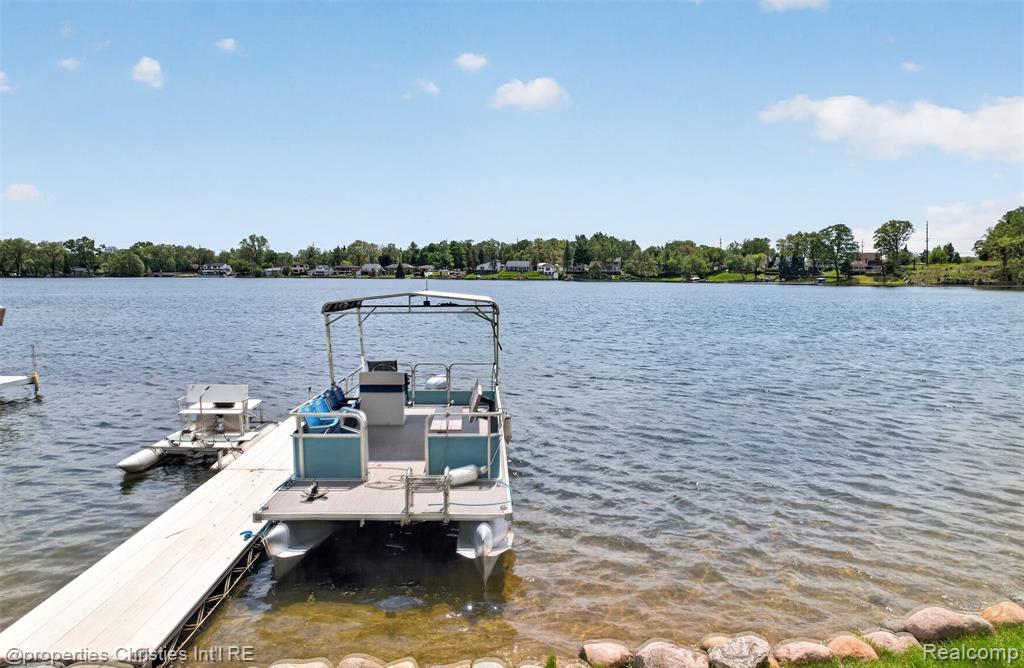10219 Lakeside Drive, White Lake, MI — Photo 8