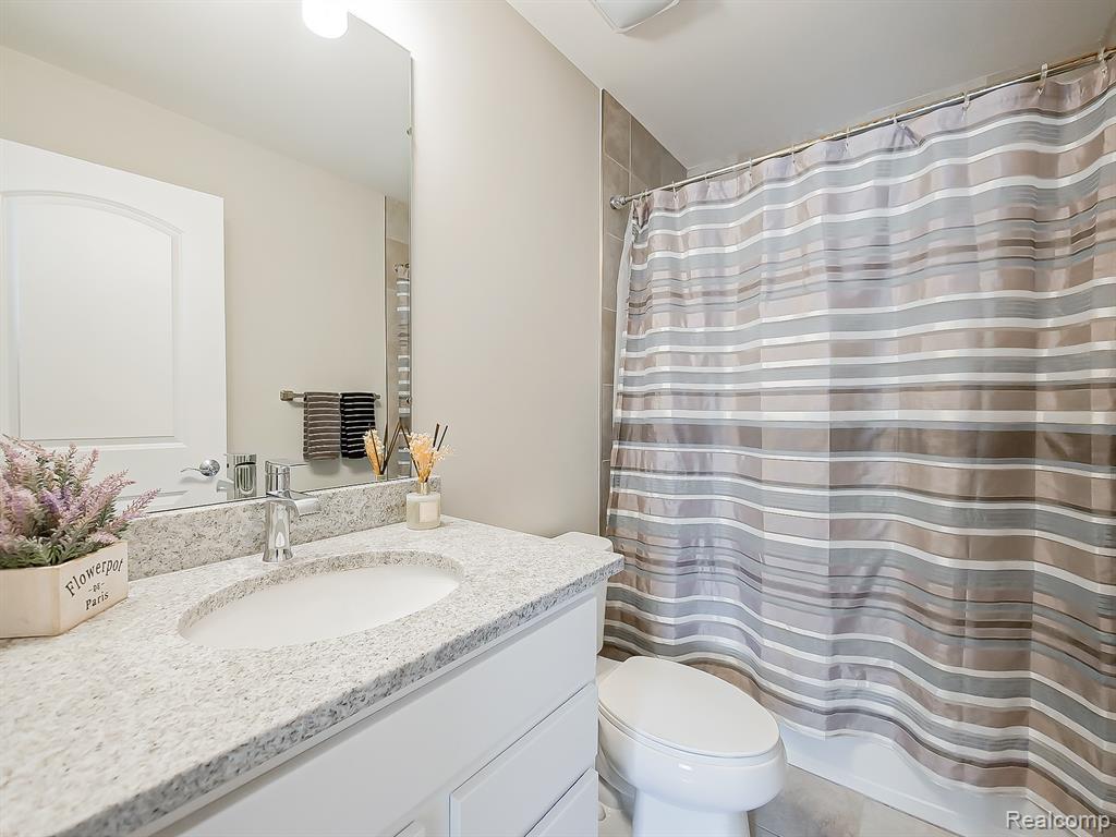 47707 Alden Terrace N, Northville, MI 48168 — Photo 18