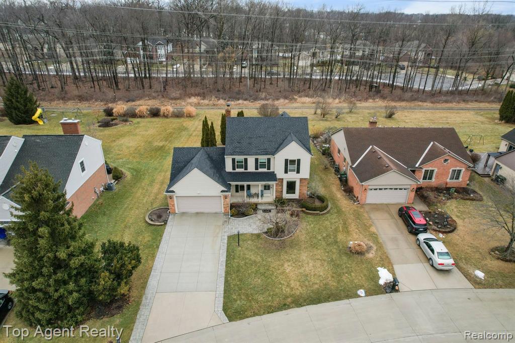 445 LEXINGTON Drive, Rochester Hills, MI 48307 — Photo 47