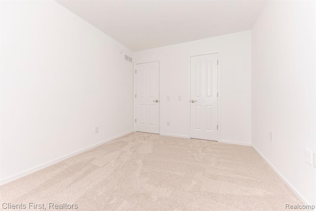 39603 GREENBRIER Court, Northville, MI 48168 — Photo 35