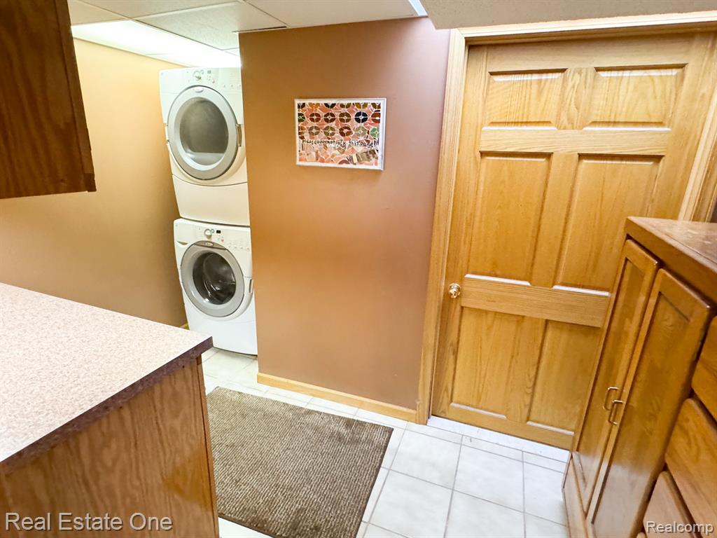 54511 MERKEL Lane, Shelby Twp, MI 48316 — Photo 33