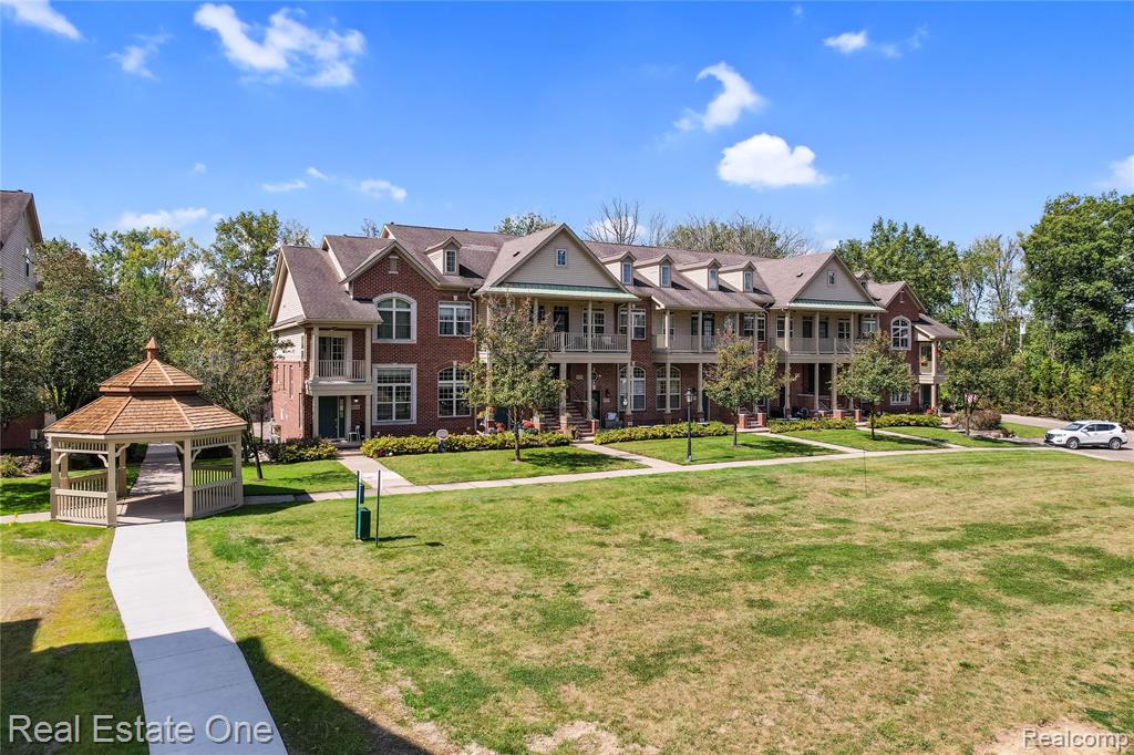 464 Old Pine Way, Walled Lake, MI 48390 — Photo 41