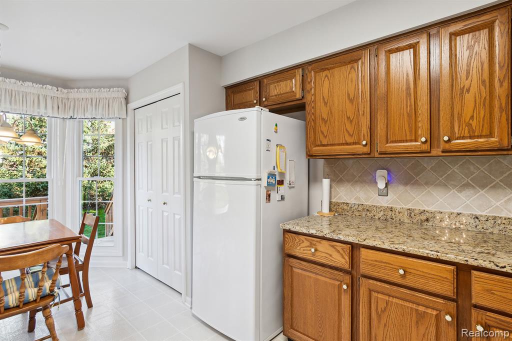 39784 GLENVIEW, Northville, MI 48168 — Photo 21