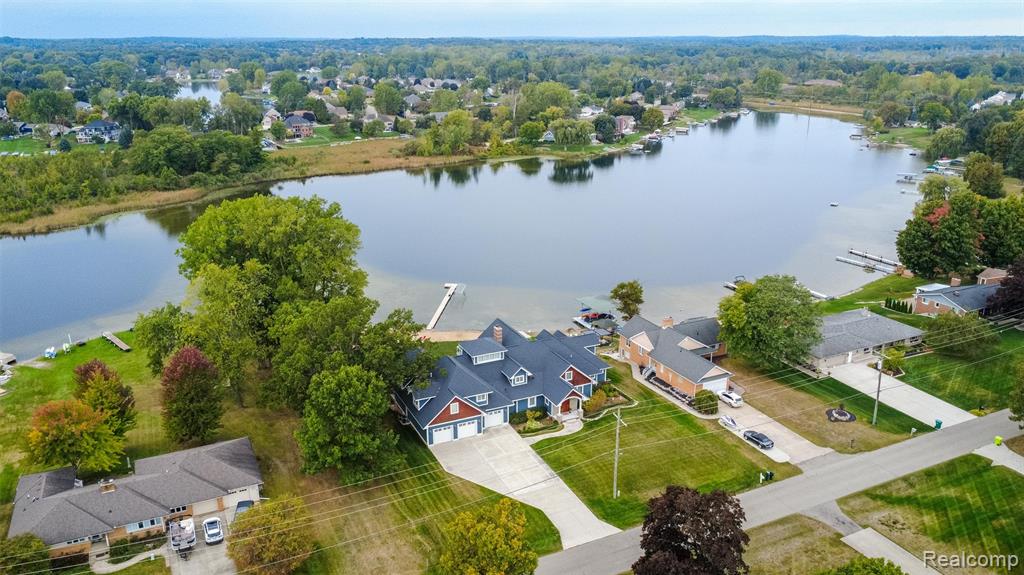 302 Tanview Drive, Oxford, MI, 48371