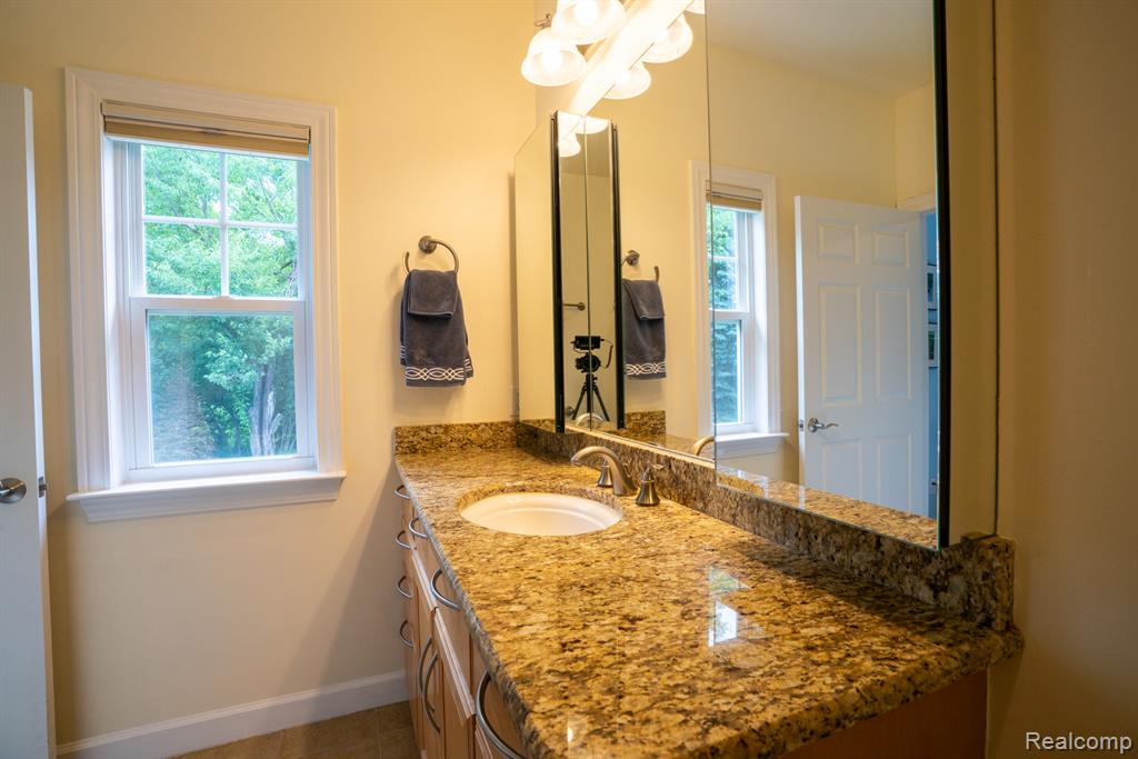 5653 Trail Side Lane, 9, Whitmore Lake, MI 48189 — Photo 25