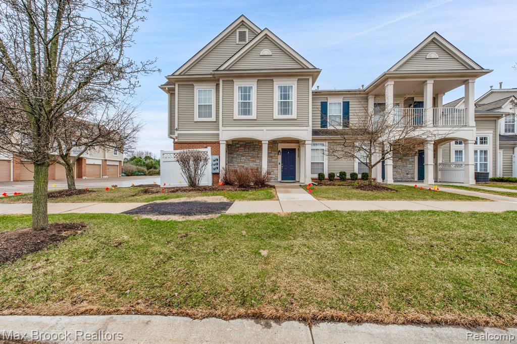 4210 ADDINGTON Drive, Commerce Twp, MI 48390 — Photo 16