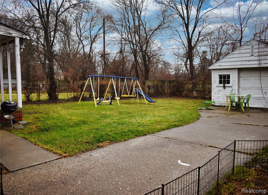 3985 Somerset Avenue, Detroit, MI 48224 — Photo 9