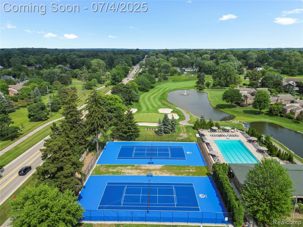 938 Brookwood Lane E, Rochester, MI 48309 — Photo 42