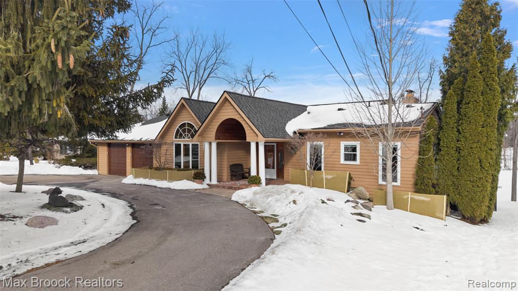 2797 Orchard Place, Orchard Lake Village, MI 48324 — Photo 25