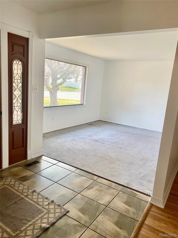 21664 Hall Road, Woodhaven, MI 48183 — Photo 43