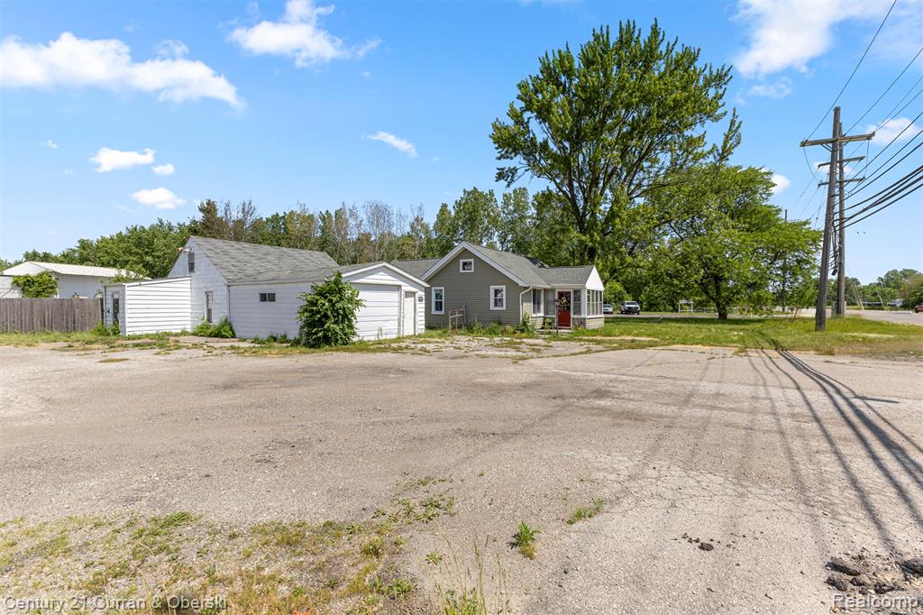 13011 TELEGRAPH Road, Flat Rock, MI 48134 — Photo 20