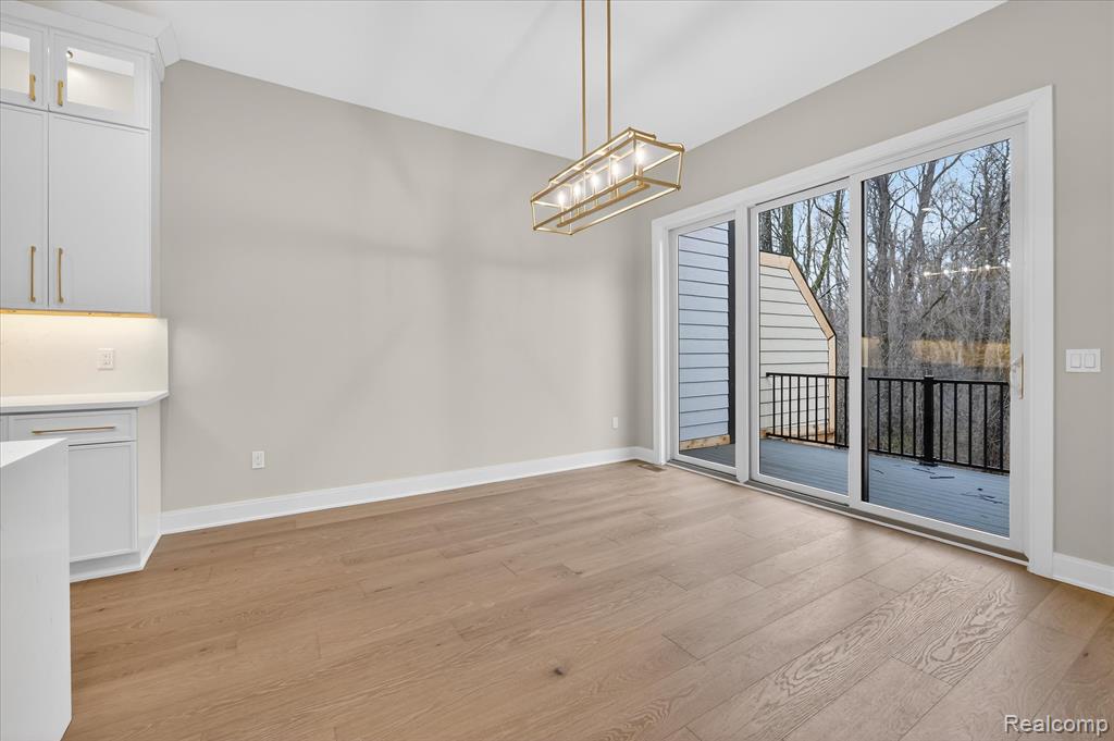 546 Maplehill Road, Rochester Hills, MI 48306 — Photo 19