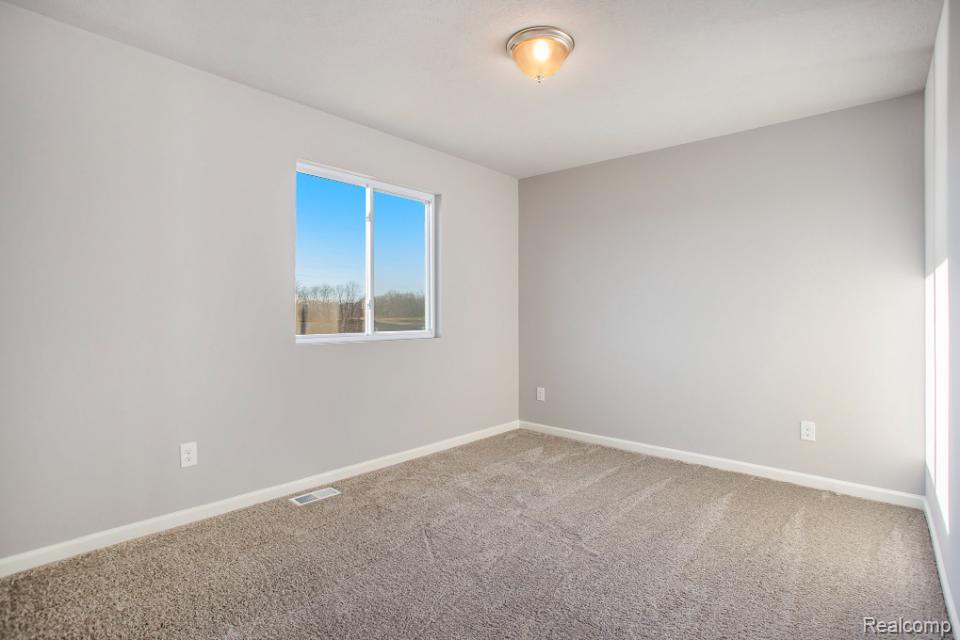 8165 Moonlight Creek Lane, Fowlerville, MI 48836 — Photo 16