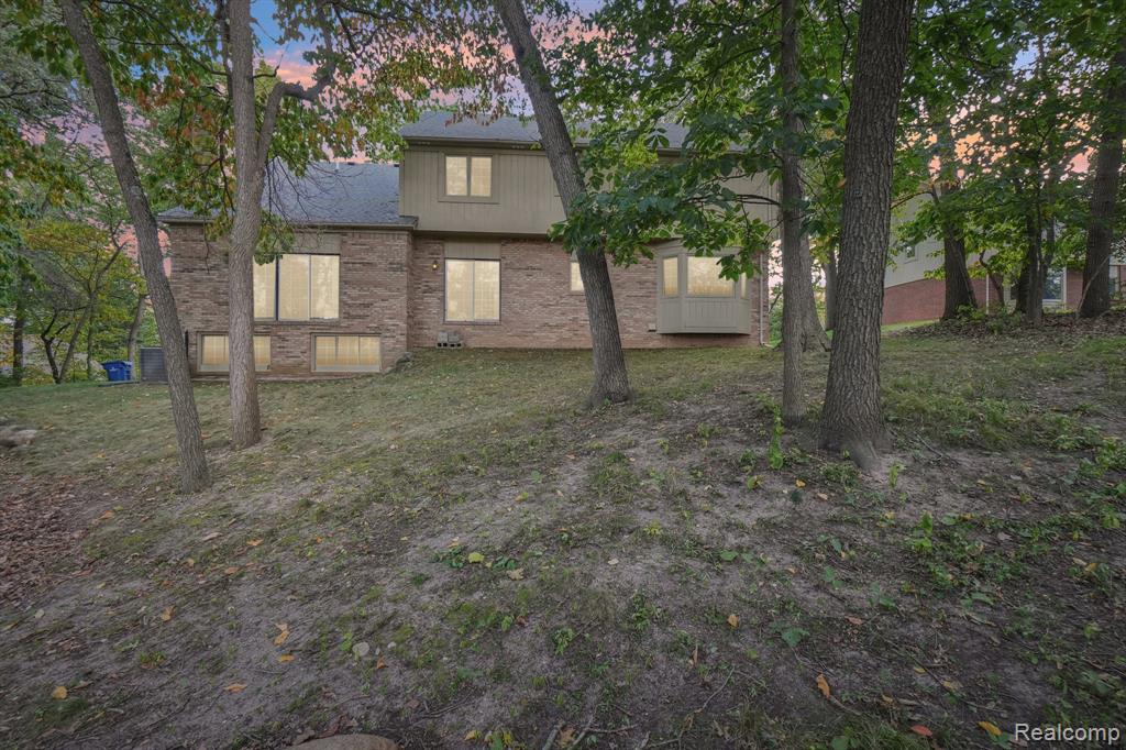 8110 High Point Trail, White Lake, MI — Photo 9