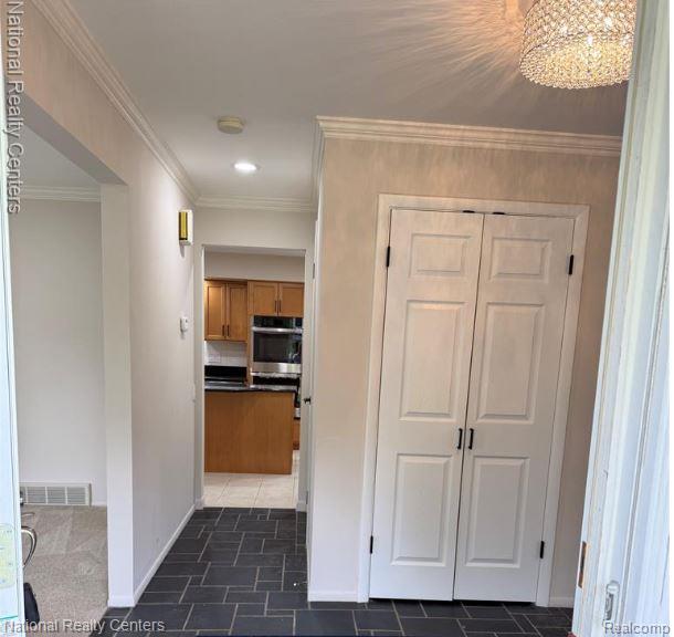5888 Red Coat Lane, West Bloomfield, MI — Photo 6