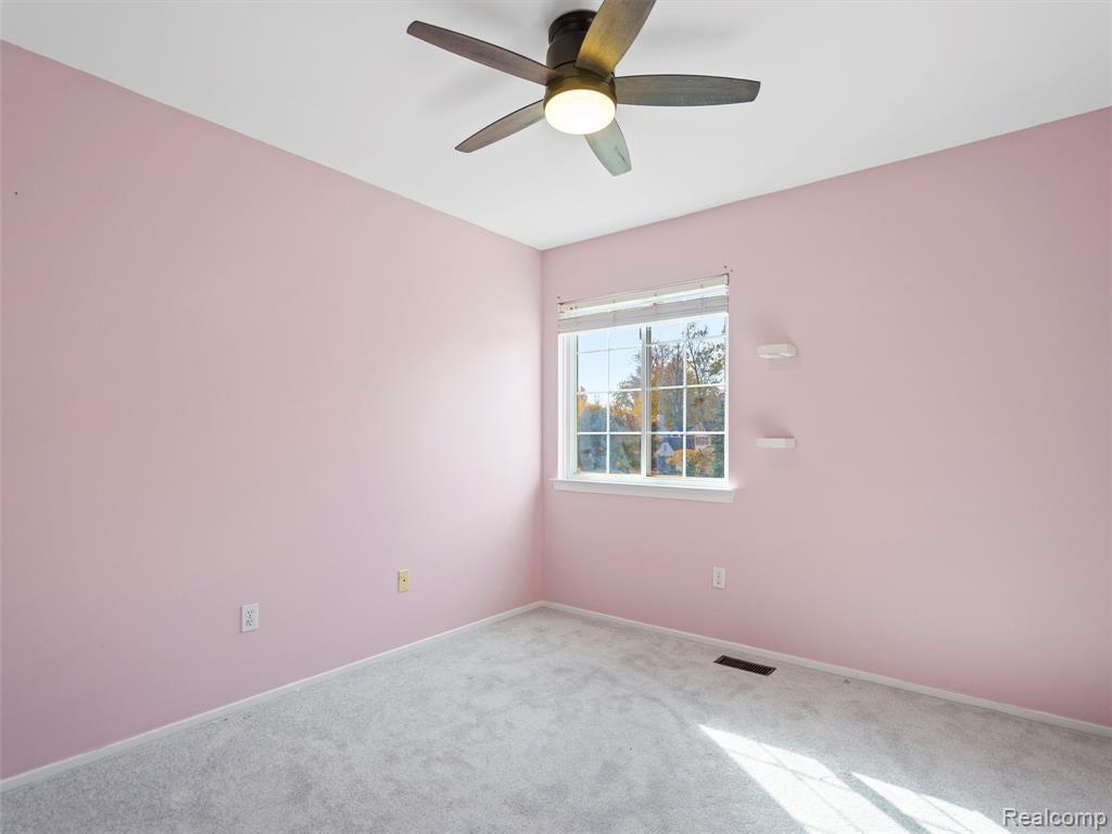825 Huntclub Boulevard, Auburn Hills, MI 48326 — Photo 20