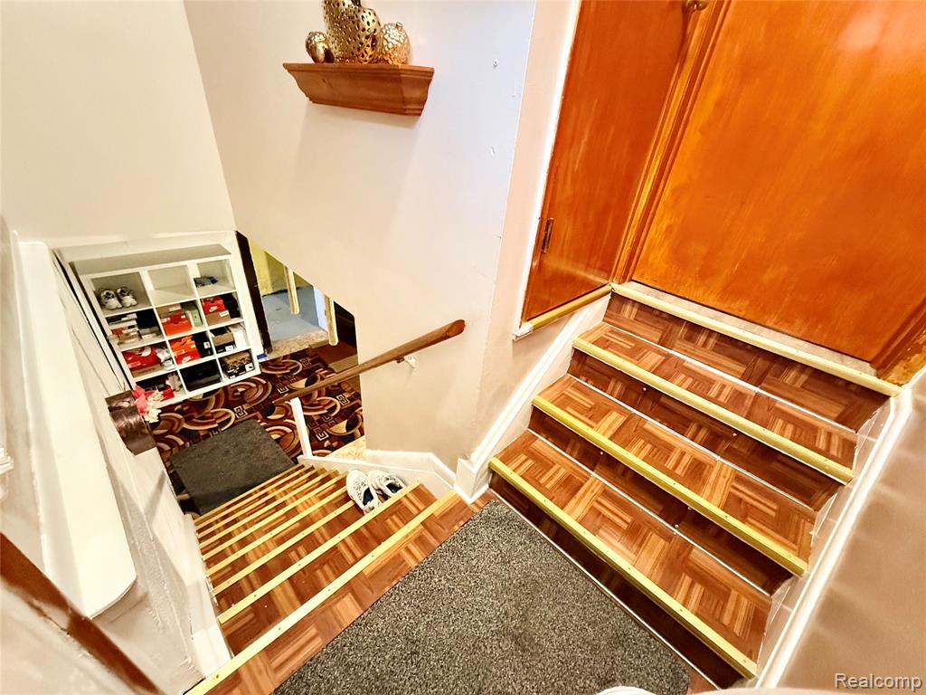 8152 Potomac, Center Line, MI 48015 — Photo 23