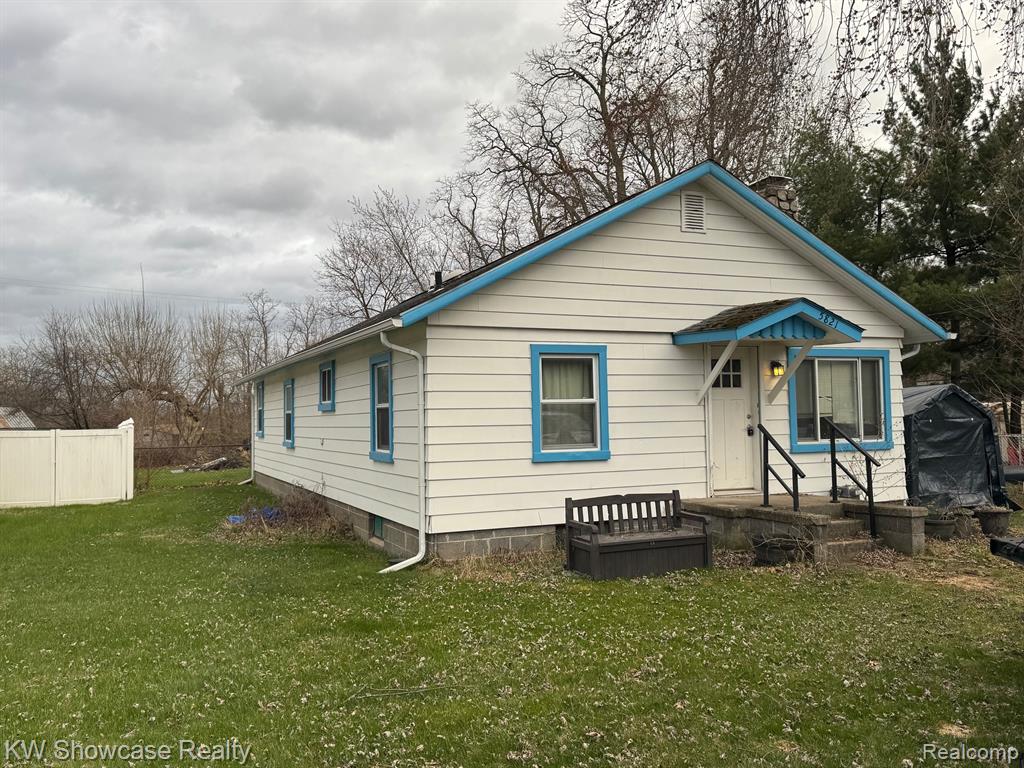 5821 FELSKE Drive, Brighton, MI 48116 — Photo 2