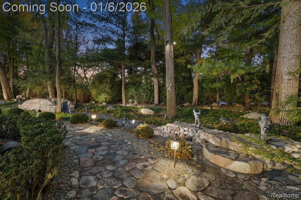 7310 Sandy Creek Lane, Bloomfield Hills, MI 48301 — Photo 72