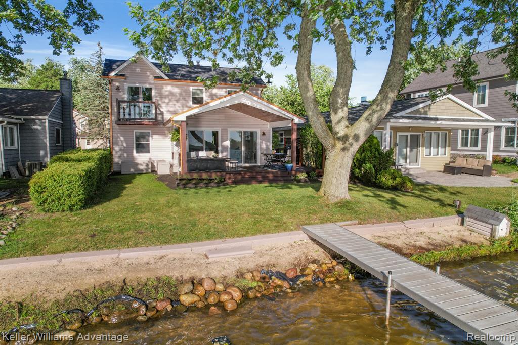 4253 Hunters Drive, Highland, MI 48356 — Photo 10
