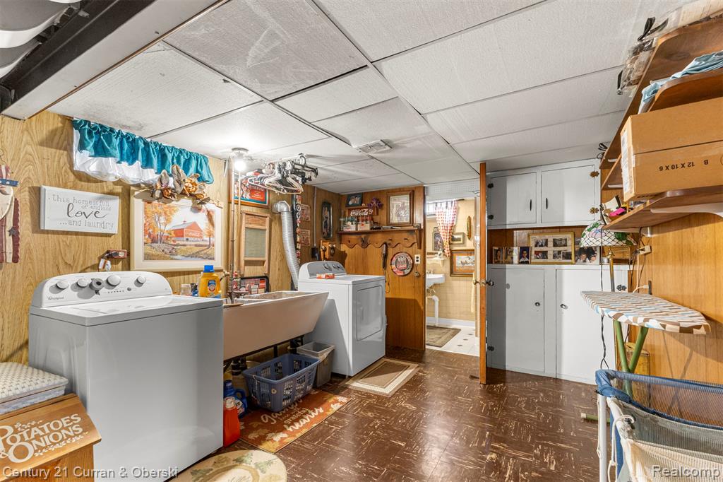 9869 Melbourne Avenue, Allen Park, MI 48101 — Photo 21