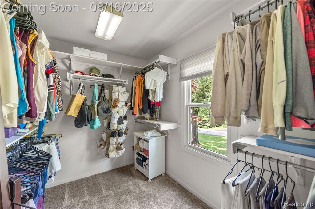 7085 Hickory Hollow Circle, Clarkston, MI 48348 — Photo 36
