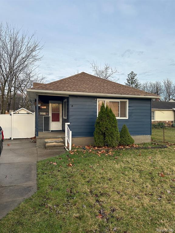 7637 ROCKDALE, Redford, MI 48239 — front exterior