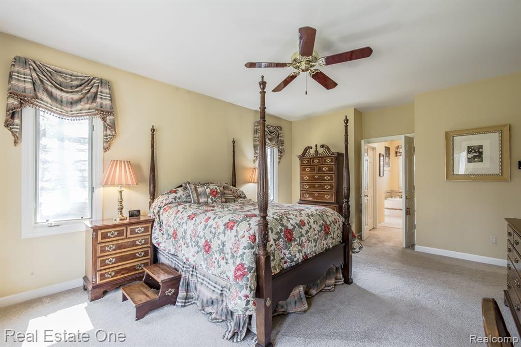 9316 LAKEBLUFF Drive, Clarkston, MI 48348 — Photo 34