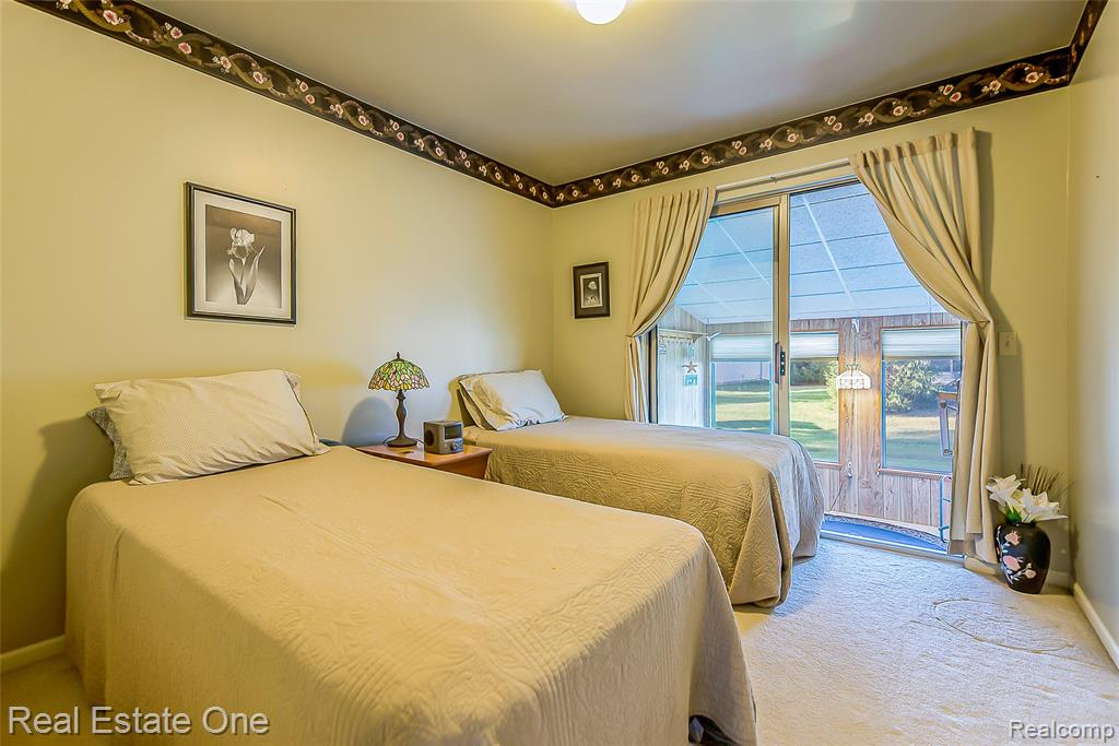 62351 ARLINGTON Circle, 1, South Lyon, MI 48178 — Photo 16
