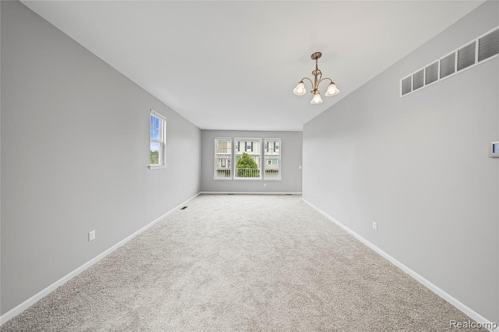 4592 Bradley Circle, Troy, MI 48085 — Photo 19