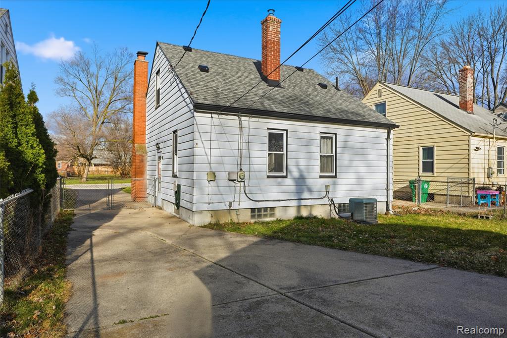 5844 Gilman Street, Garden City, MI — Photo 23