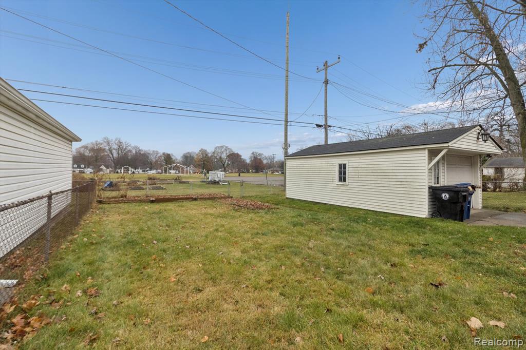 9540 Mercedes, Redford, MI 48239 — Photo 41