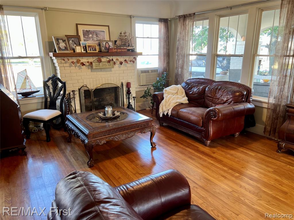 9280 RIVER Road, Clay, MI, 48001