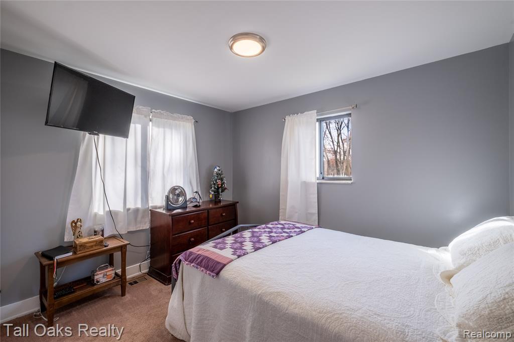 731 Cherry Hill Court, Columbiaville, MI 48421 — Photo 16