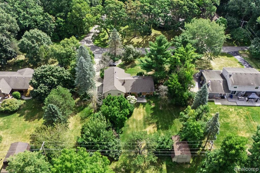 60023 Trailwood Street, Washington, MI — Photo 49